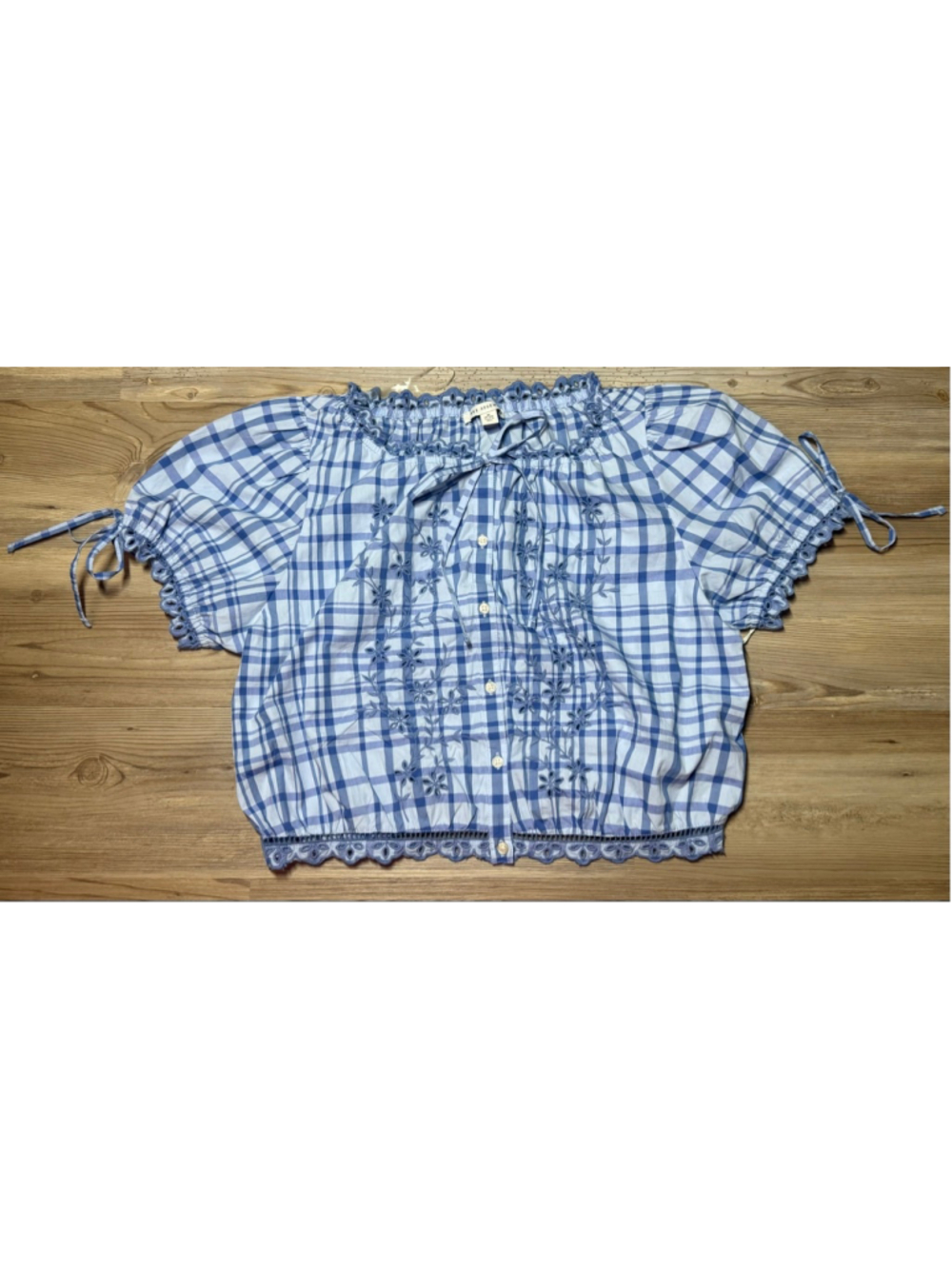Free Assembly Women's Embroidered Cropped Cotton Top